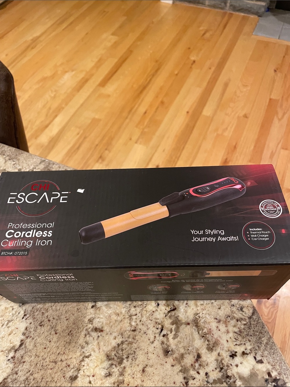 NWT CHI Escape Professional Cordless Curling Iron - Black & Gold